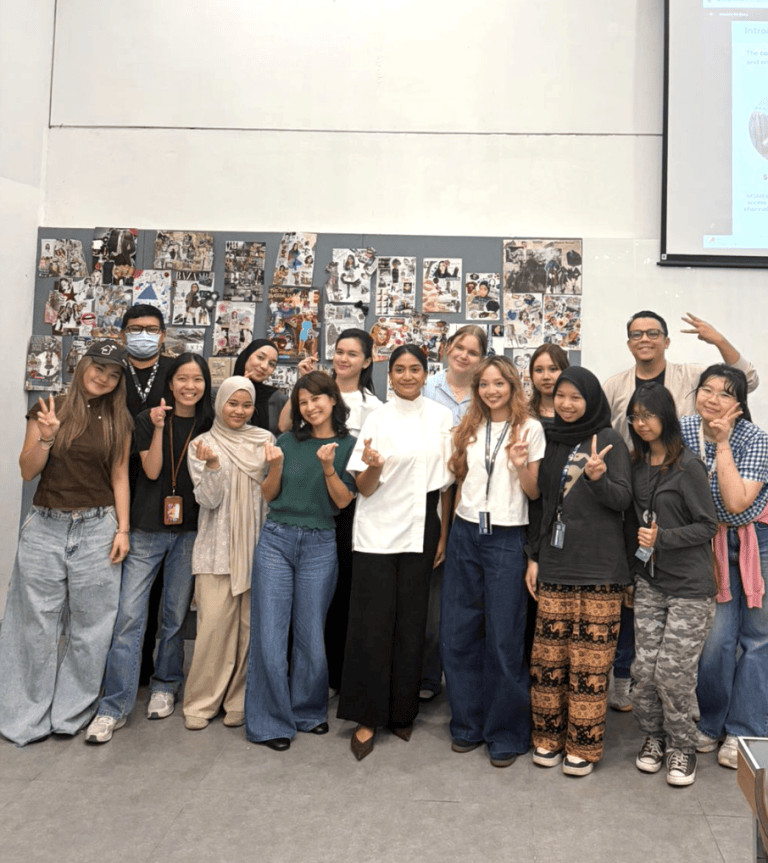 Closed Loop Fashion & Evermos at BINUS University lecturing about upcycling from textile waste.